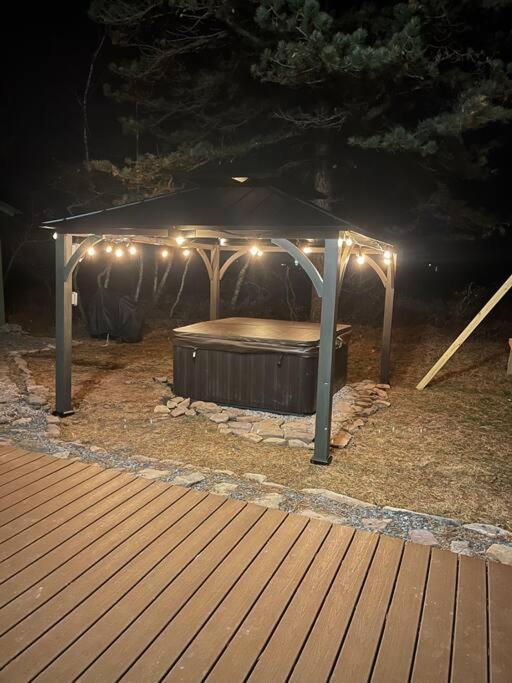 Quiet Private House W Hot Tub/Fire Pit/Games Villa Blakeslee Kültér fotó