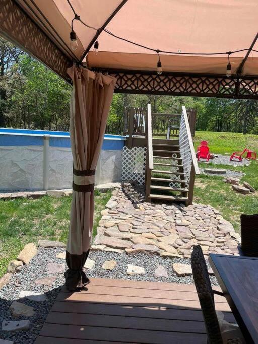Quiet Private House W Hot Tub/Fire Pit/Games Villa Blakeslee Kültér fotó